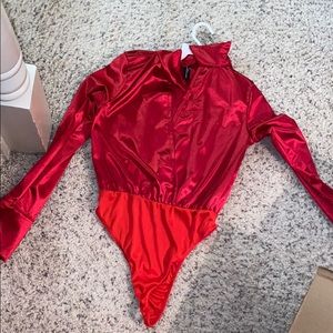Silk red pants set.